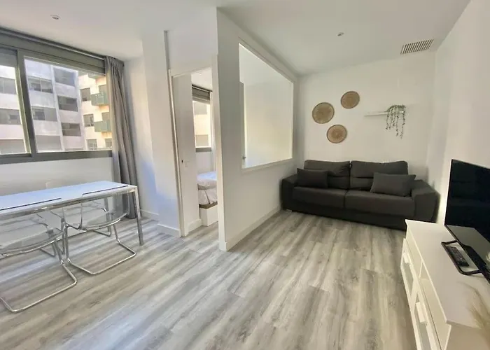 Apartamento Nuevo Con Piscina, Temporada
